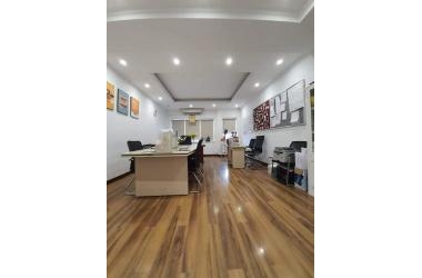 Nguyễn Ngọc Nại khu VIP Quan đội, ô tô tránh, 7 tầng thang máy